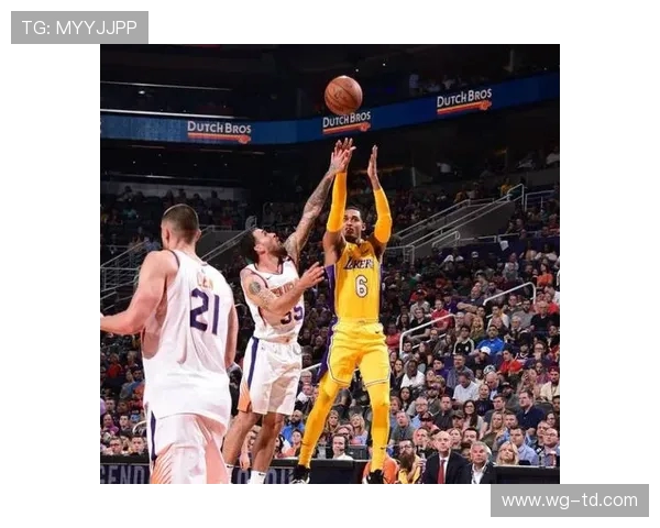 奎恩新秀表现惊艳五项数据均跻身前五仅他与弗拉格能达成此成就