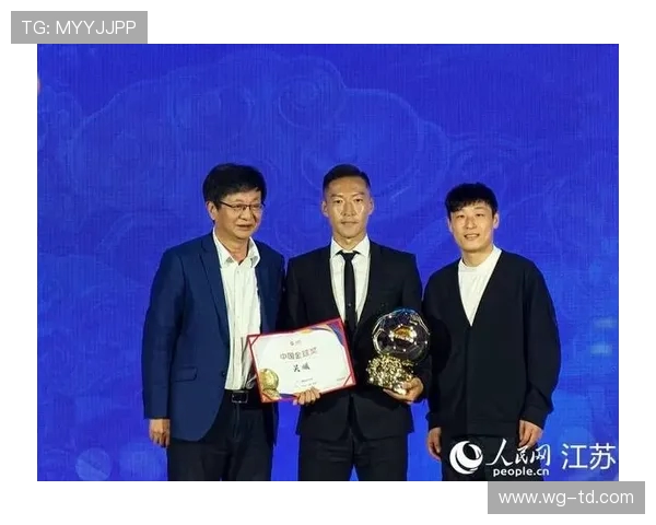 37岁吴曦再创辉煌荣获2025中国金球奖成功击败蒋光太韦世豪 37岁吴曦再创辉煌荣获2025中国金球奖成功击败蒋光太韦世豪